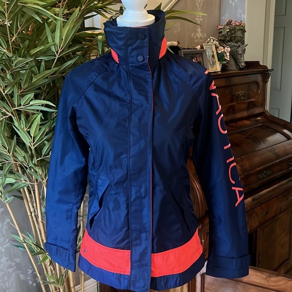 Nautica ladies windbreaker/jacket, extra small NWOT navy, and red - Picture 10 of 14